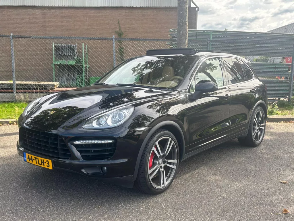Porsche Cayenne 4.8 Turbo