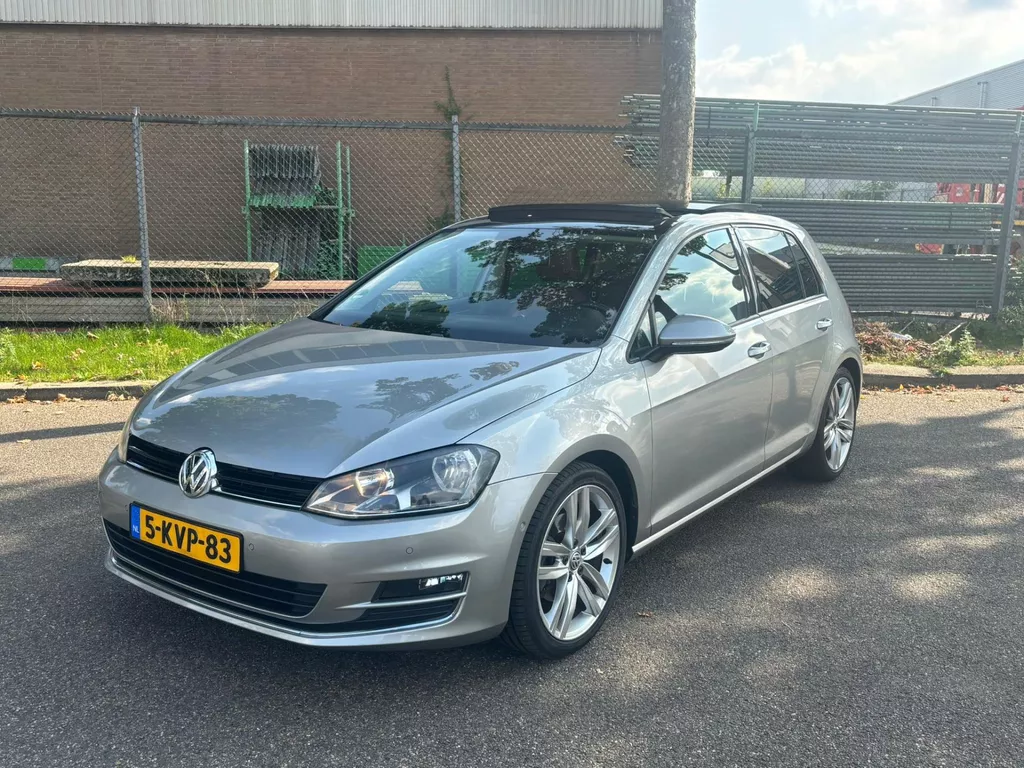 Volkswagen Golf 1.4 TSI ACT Highline Origineel NL Auto