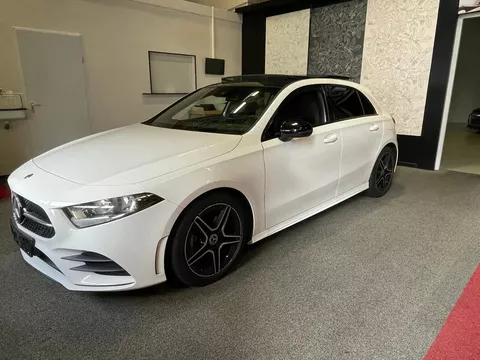 Mercedes-Benz A-klasse A180D AMG Panorama Camera